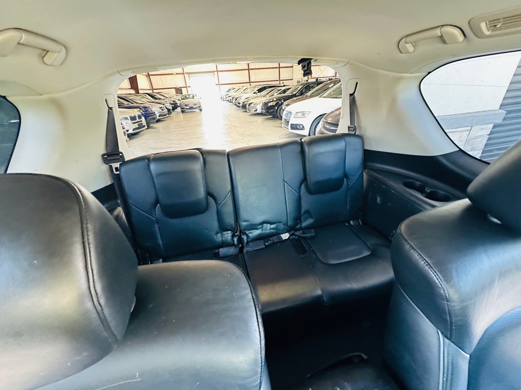 Photo 28 of this INFINITI QX56