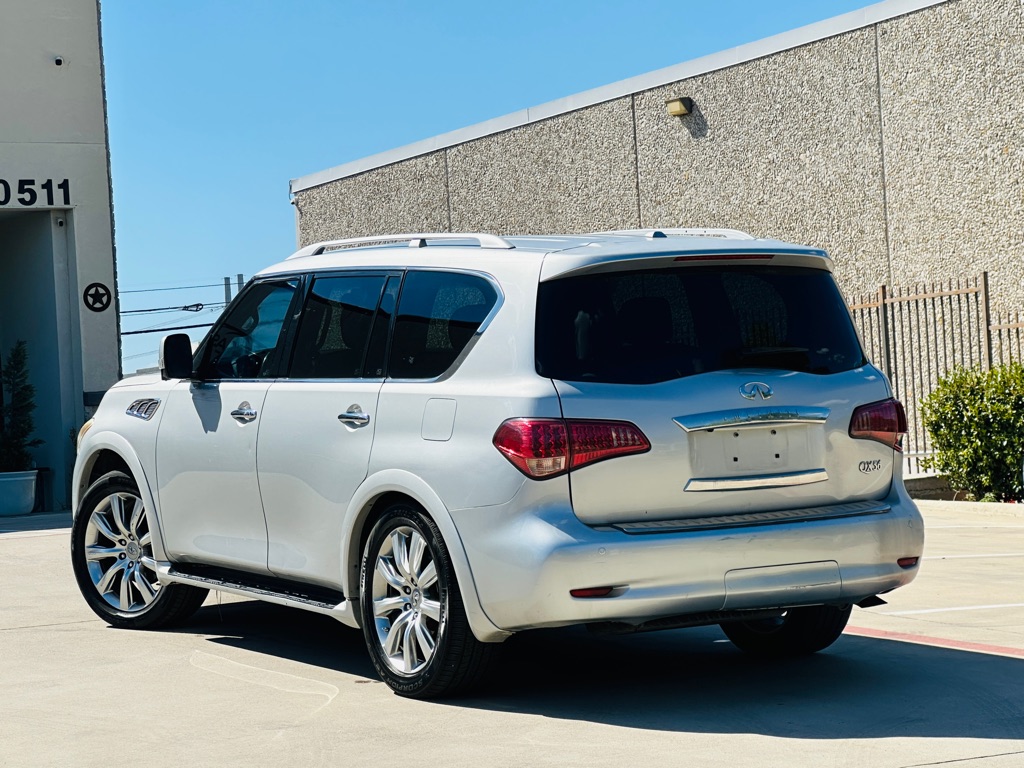 Photo 7 of this INFINITI QX56
