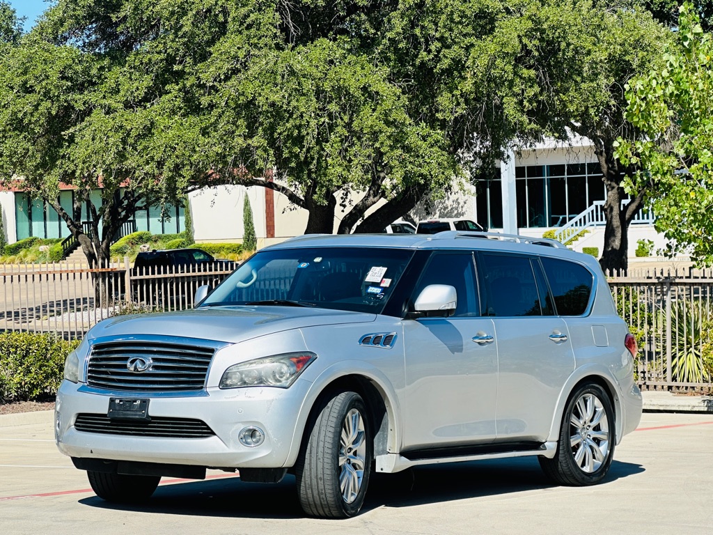 Photo 3 of this INFINITI QX56