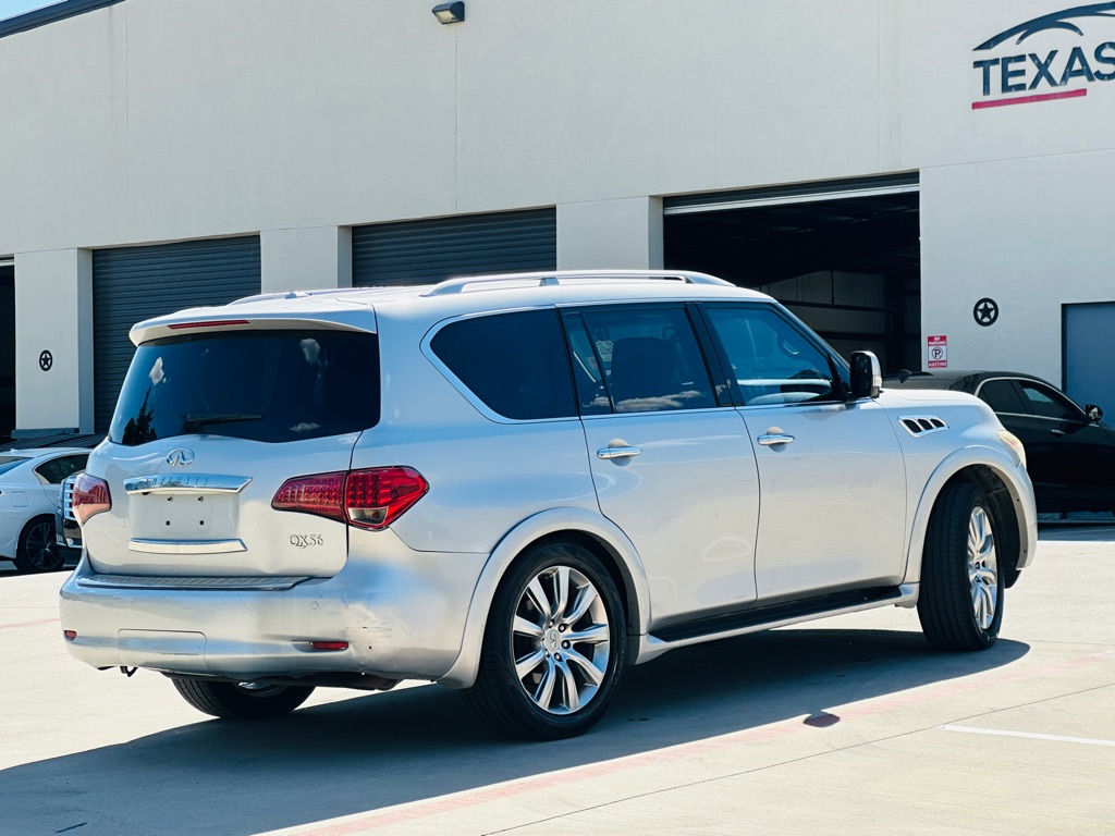 Photo 10 of this INFINITI QX56