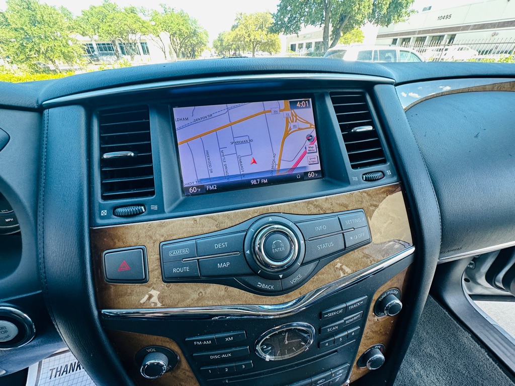 Photo 16 of this INFINITI QX56