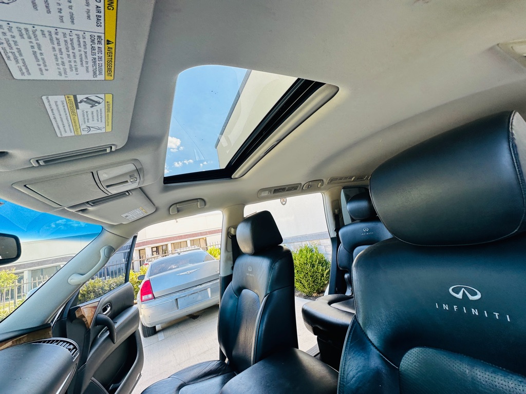 Photo 19 of this INFINITI QX56