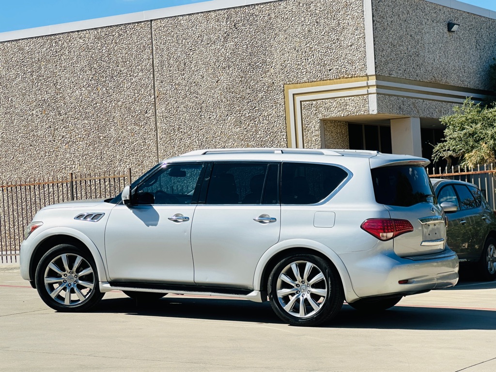 Photo 6 of this INFINITI QX56