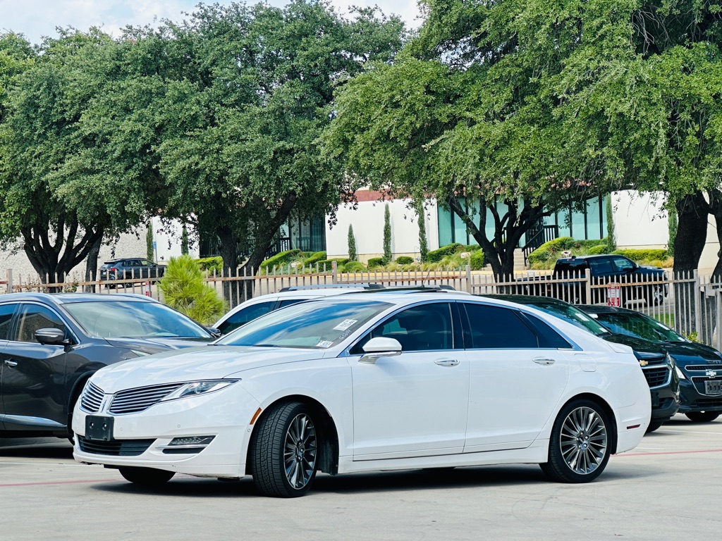 Photo 4 of this LINCOLN MKZ