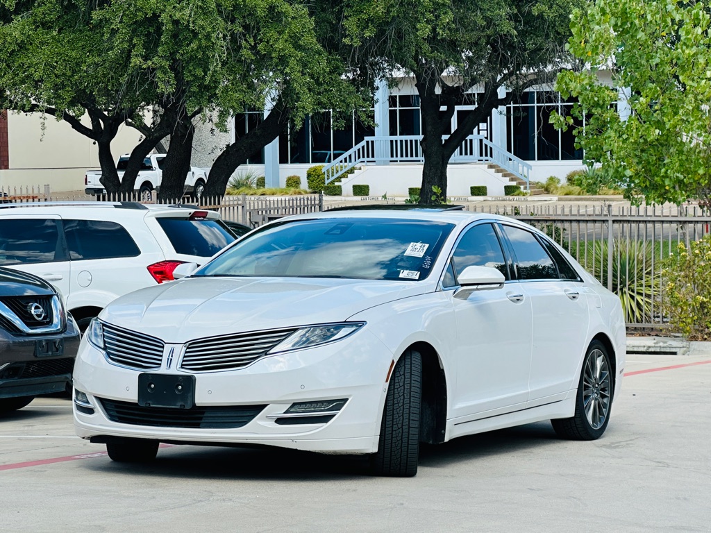 Photo 3 of this LINCOLN MKZ
