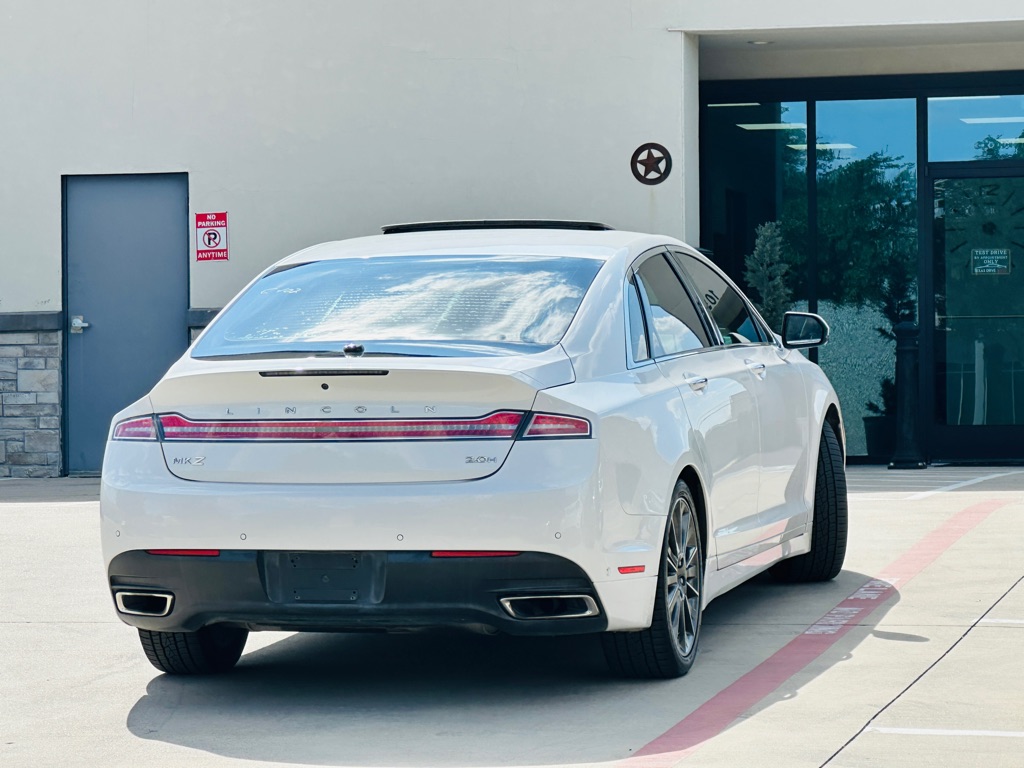 Photo 10 of this LINCOLN MKZ