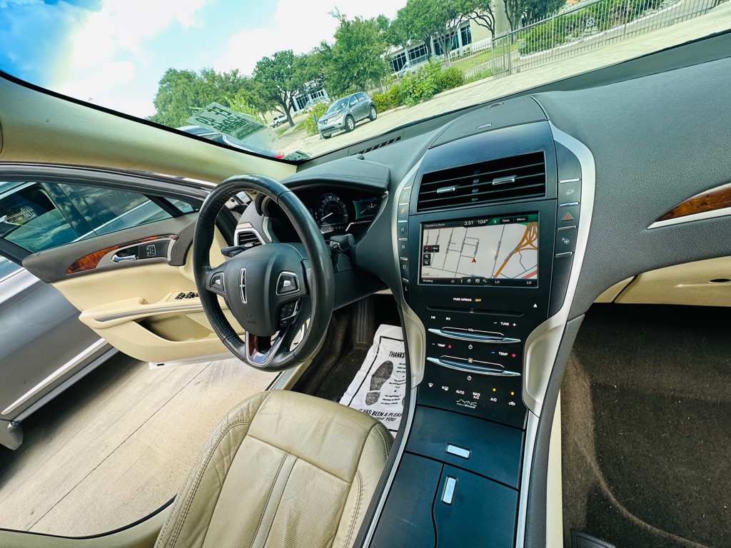Photo 26 of this LINCOLN MKZ