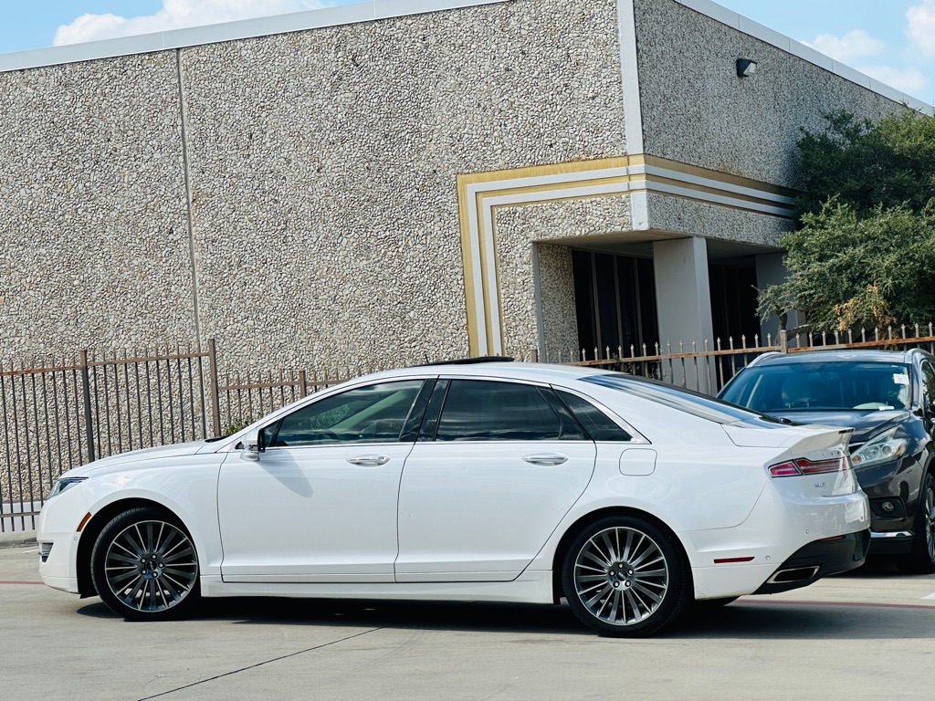 Photo 6 of this LINCOLN MKZ