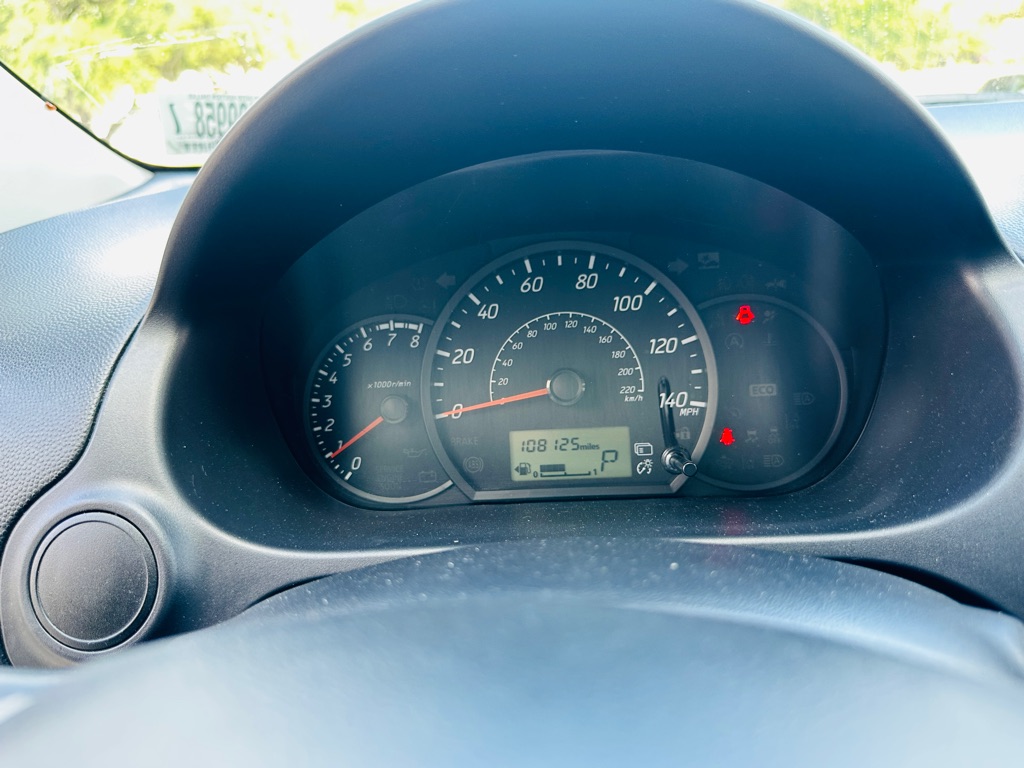 Photo 17 of this MITSUBISHI MIRAGE