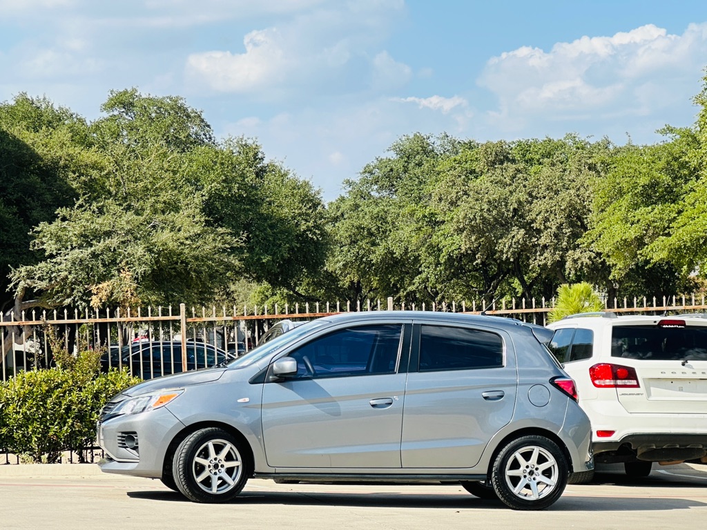 Photo 5 of this MITSUBISHI MIRAGE