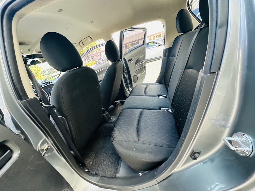 Photo 18 of this MITSUBISHI MIRAGE