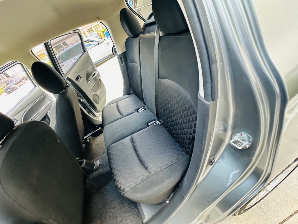 Photo 19 of this MITSUBISHI MIRAGE