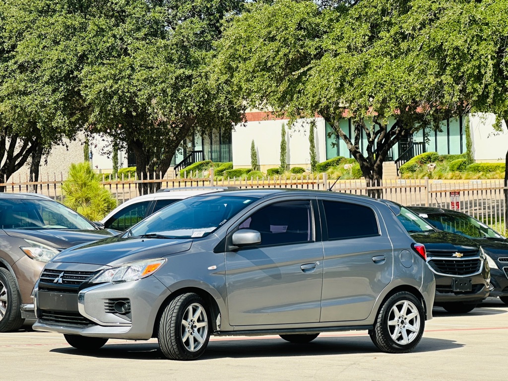 Photo 4 of this MITSUBISHI MIRAGE