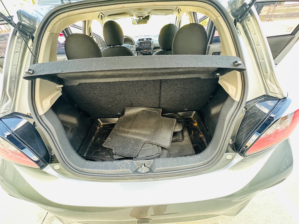 Photo 23 of this MITSUBISHI MIRAGE