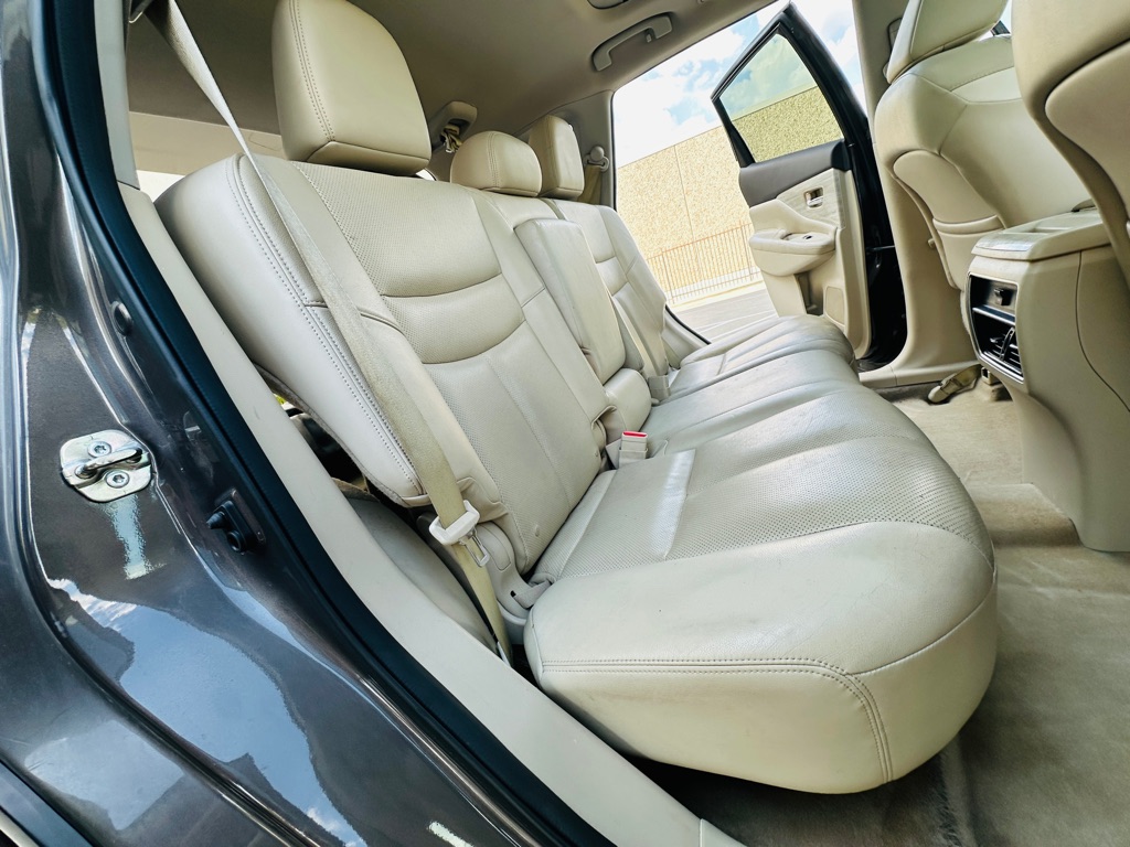 Photo 24 of this NISSAN MURANO