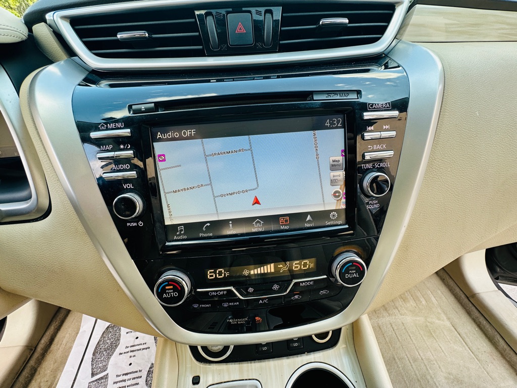Photo 16 of this NISSAN MURANO