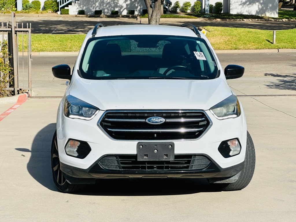 Photo 2 of this FORD ESCAPE