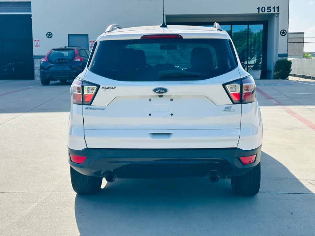 Photo 7 of this FORD ESCAPE