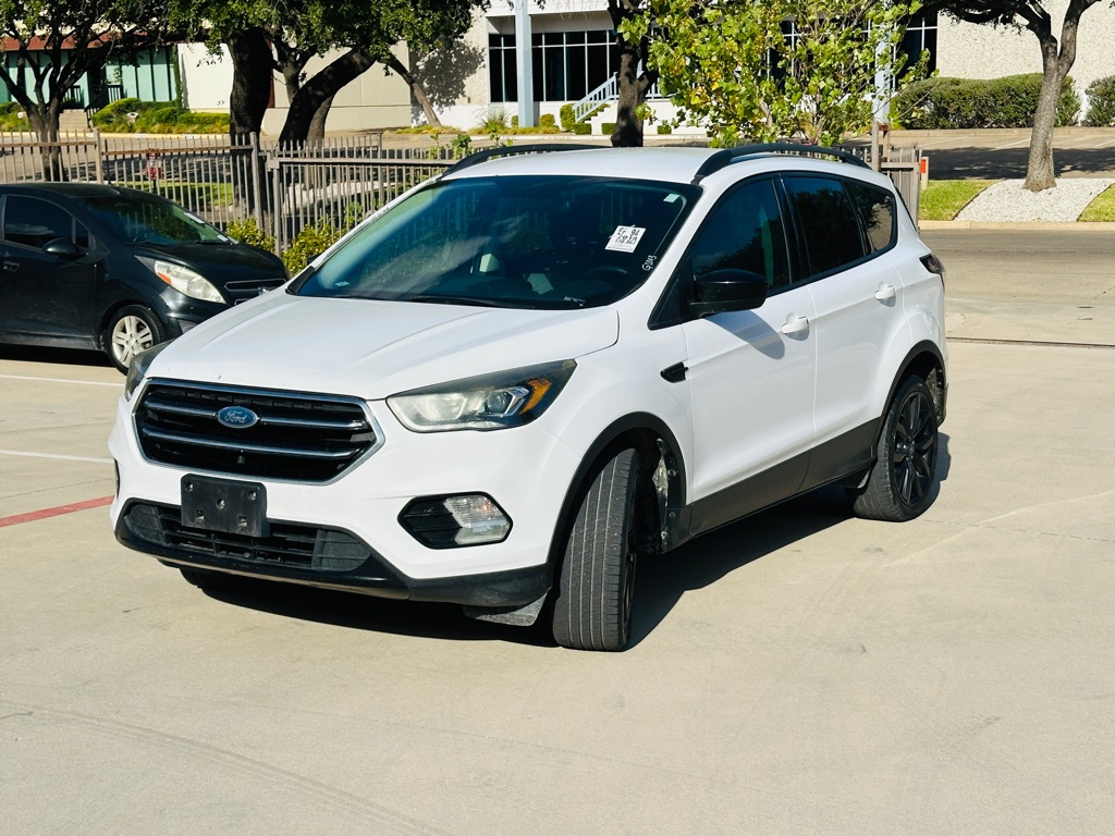 Photo 3 of this FORD ESCAPE