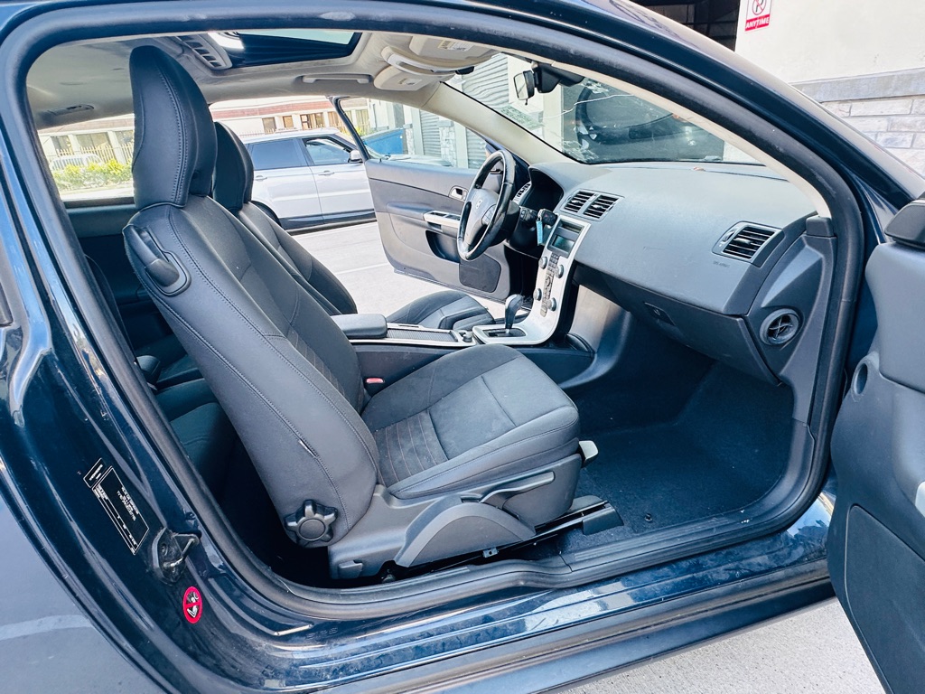 Photo 19 of this VOLVO C30
