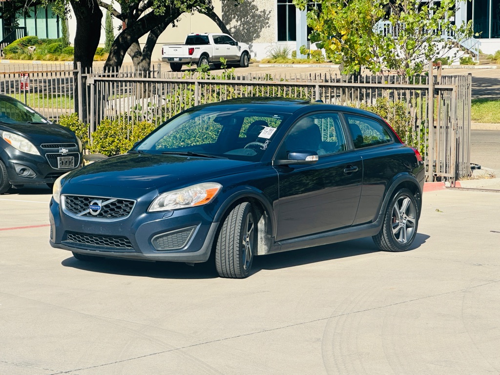 Photo 4 of this VOLVO C30