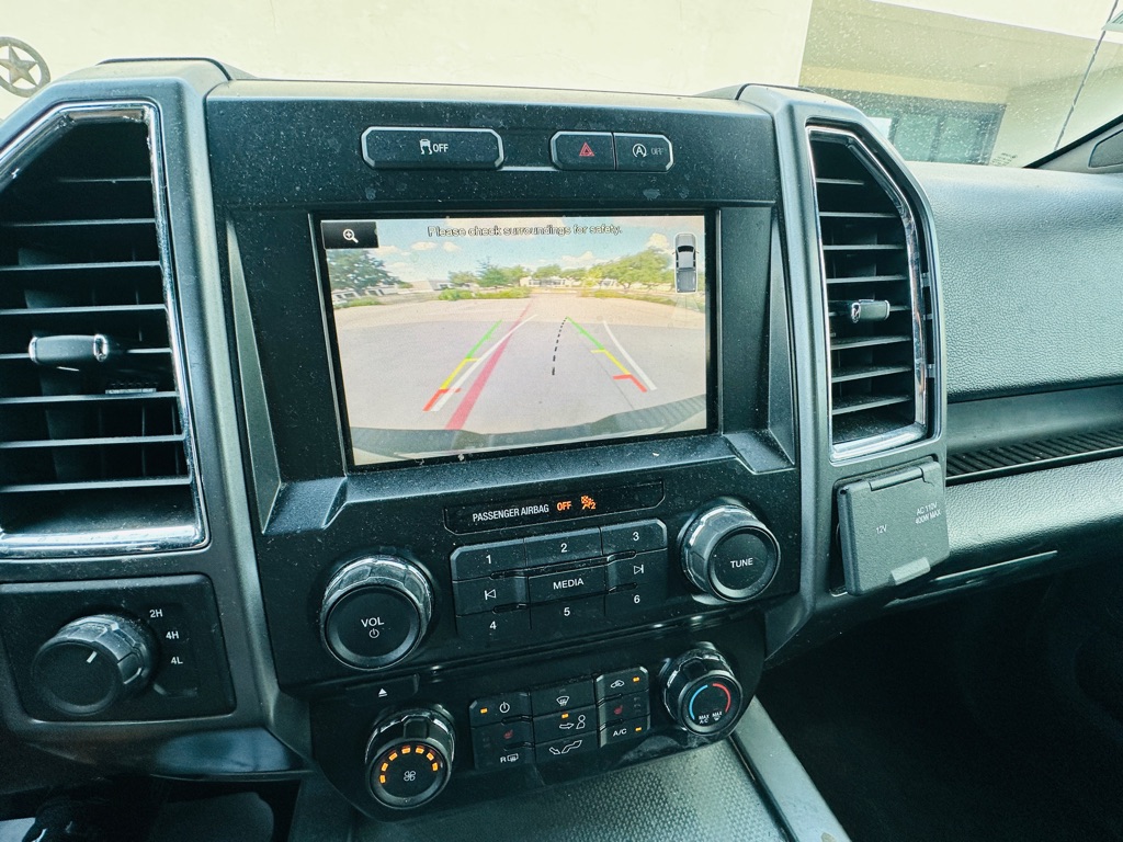 Photo 14 of this FORD F150