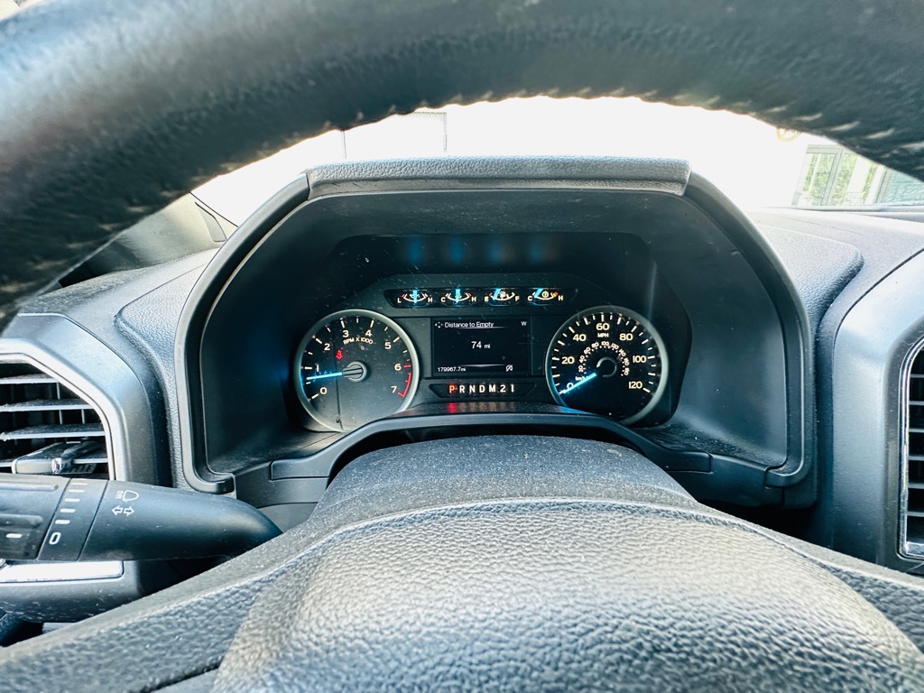 Photo 11 of this FORD F150