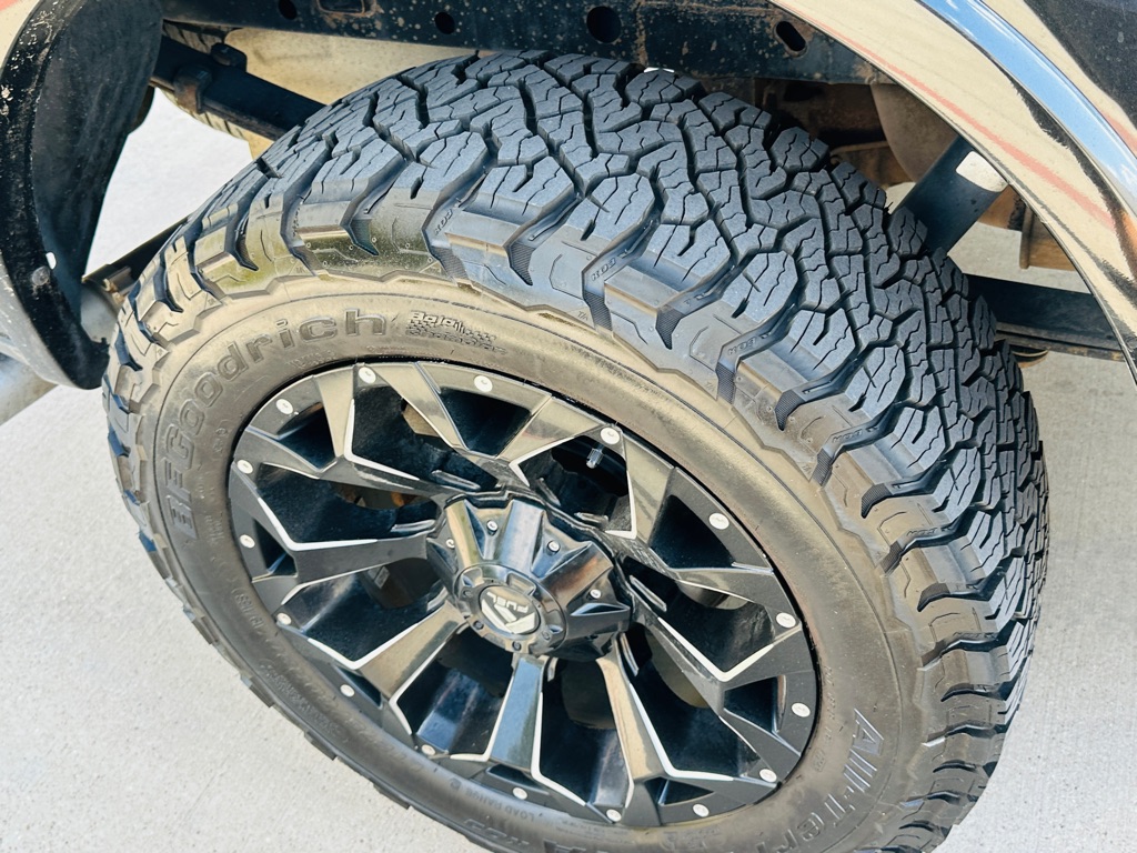Photo 32 of this FORD F150