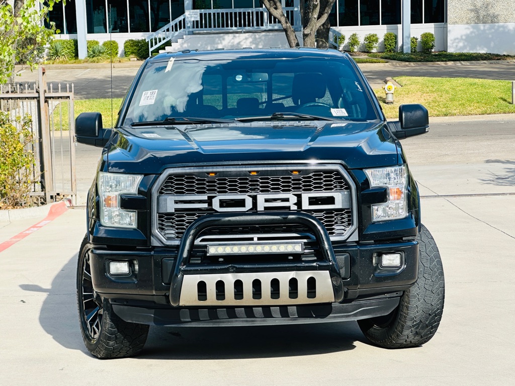 Photo 2 of this FORD F150