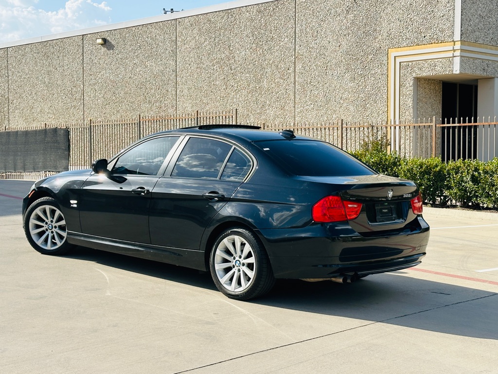 Photo 5 of this BMW 328