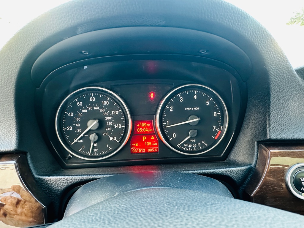 Photo 14 of this BMW 328