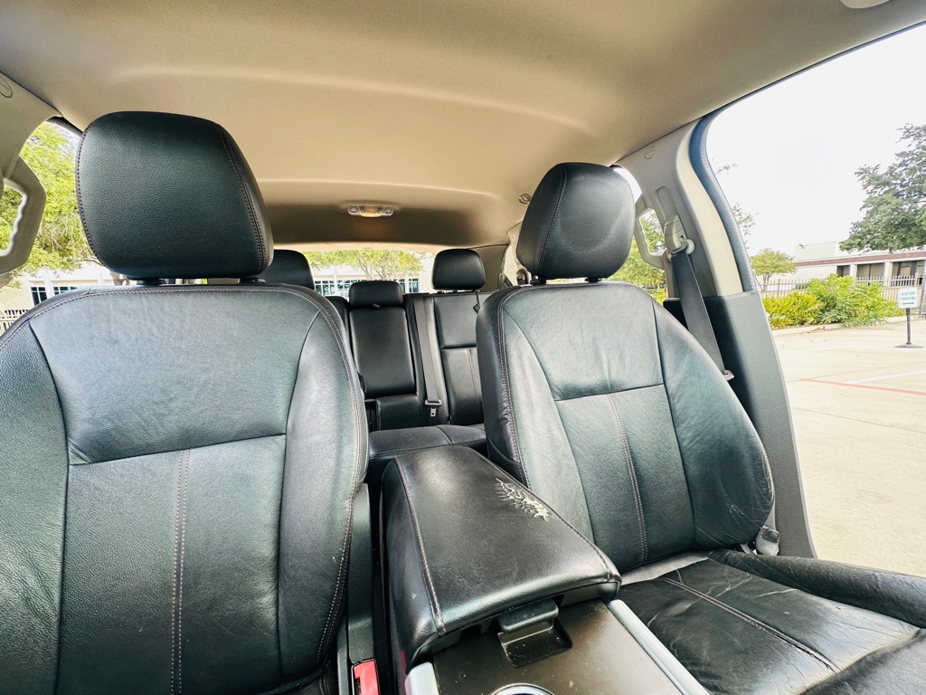 Photo 27 of this FORD EDGE