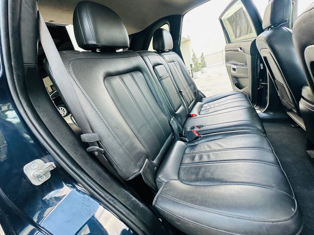 Photo 24 of this CHEVROLET CAPTIVA