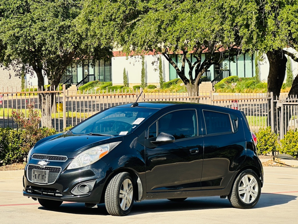 Photo 4 of this CHEVROLET SPARK