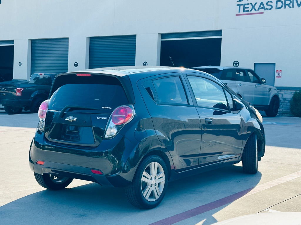 Photo 11 of this CHEVROLET SPARK