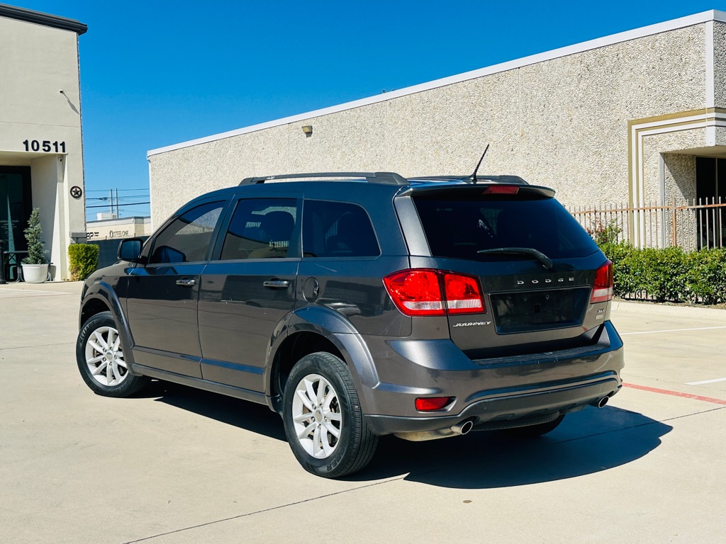 Photo 7 of this DODGE JOURNEY