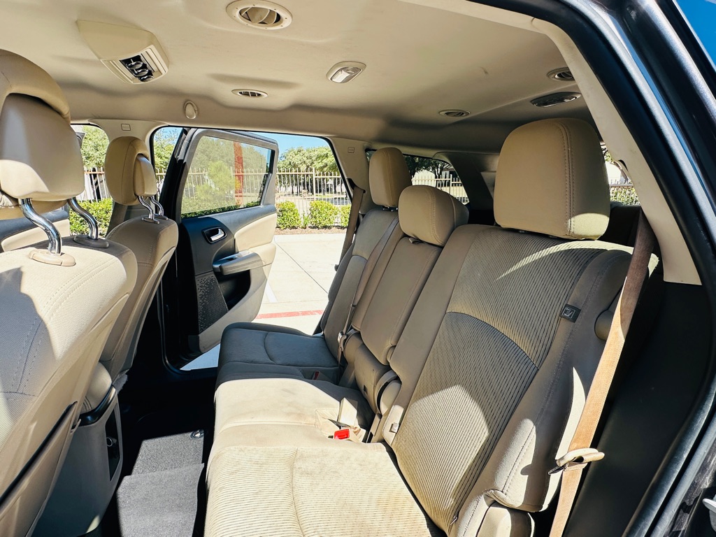 Photo 18 of this DODGE JOURNEY