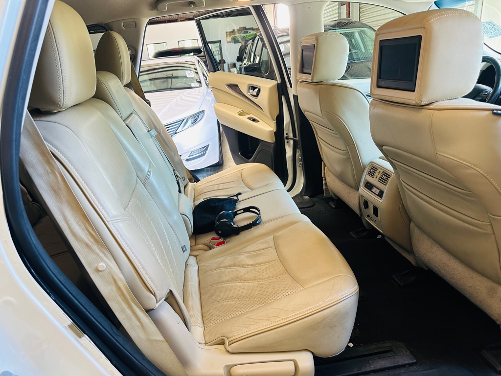 Photo 16 of this INFINITI QX60
