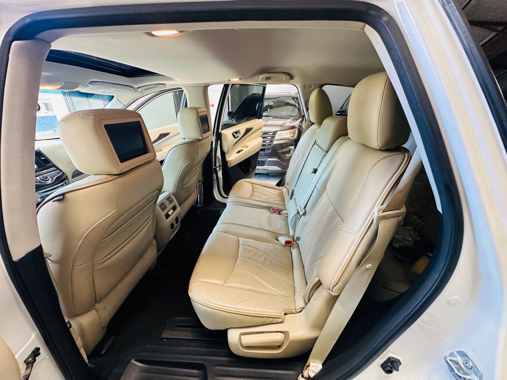 Photo 13 of this INFINITI QX60