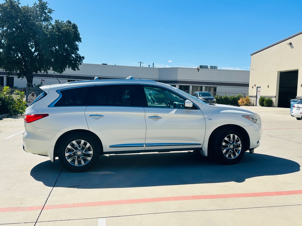 Photo 9 of this INFINITI QX60