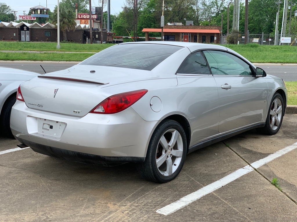 Photo 2 of this PONTIAC G6