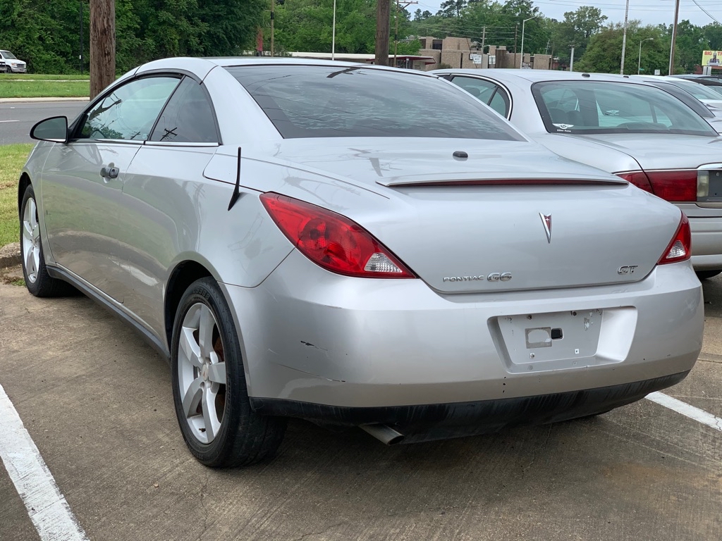 Photo 3 of this PONTIAC G6