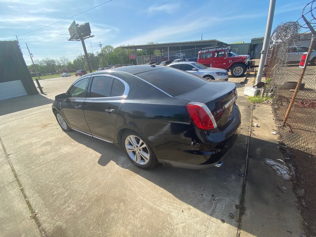 Photo 2 of this LINCOLN MKS