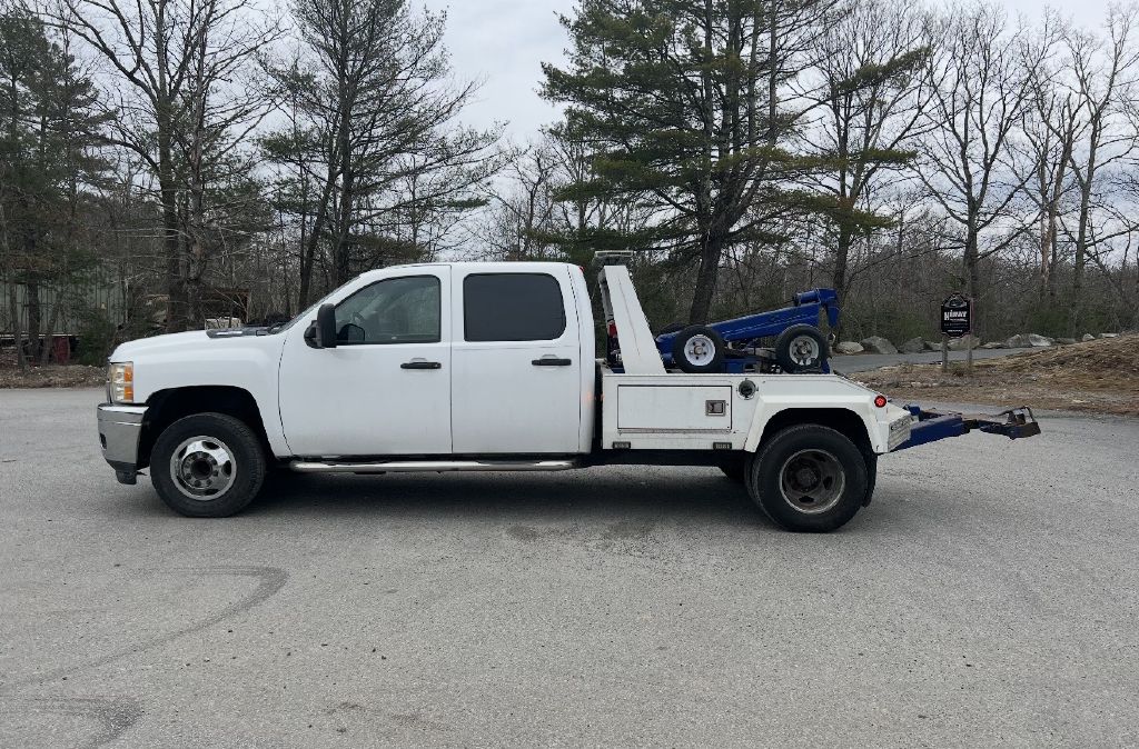 Photo 2 of this CHEVROLET SILVERADO 3500