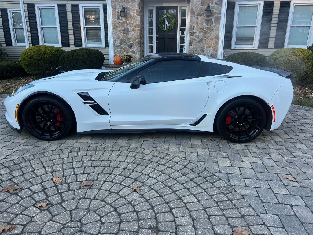 Photo 2 of this CHEVROLET CORVETTE