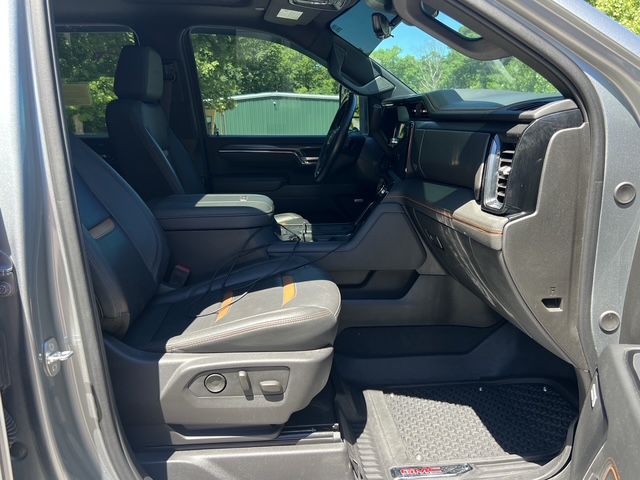 Photo 14 of this GMC SIERRA