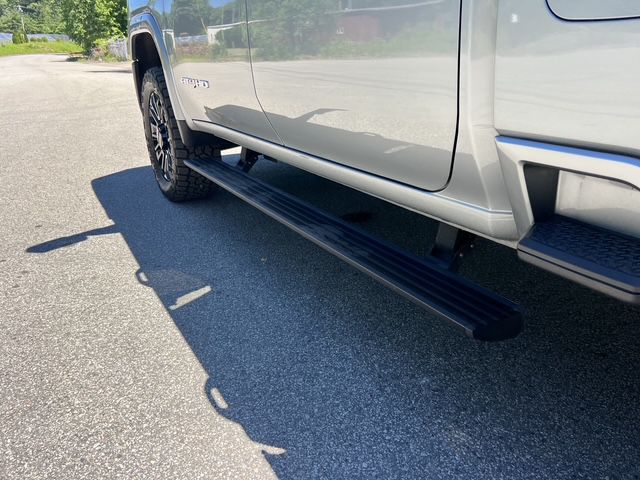 Photo 18 of this GMC SIERRA