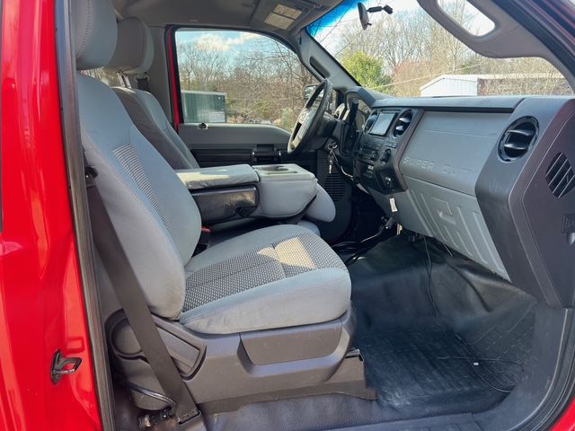 Photo 12 of this FORD F450