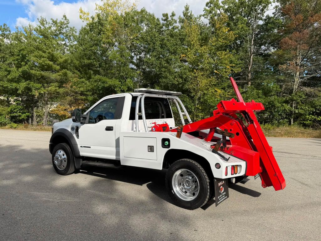 Photo 4 of this FORD F450