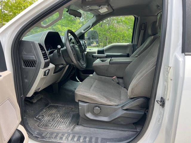 Photo 11 of this FORD F450